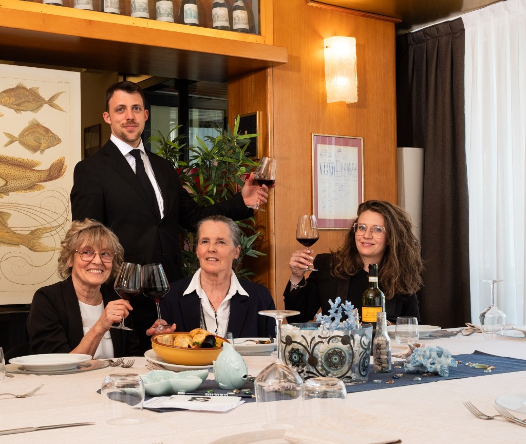 Famiglia Ancillotti a tavola - Ristorante Alcide Poggibonsi